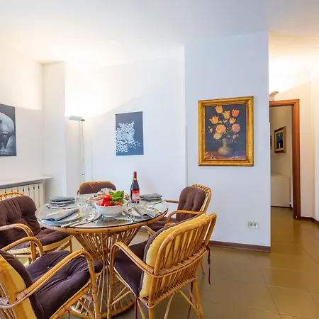Gaya Center - Happy Apartment