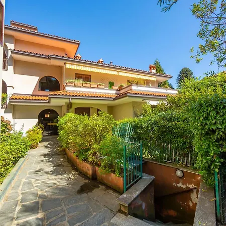 Gaya Center - Happy Apartment Stresa